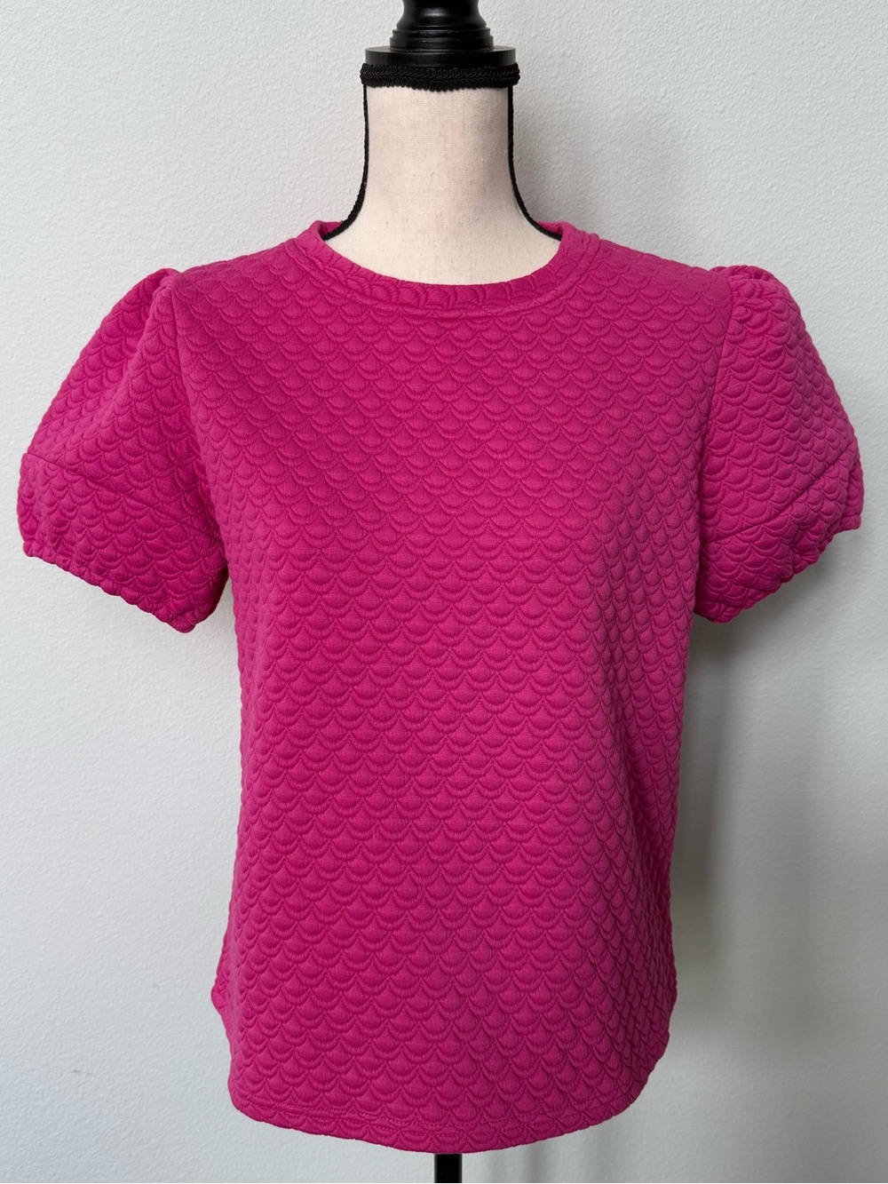 SSYS Quilted Puff Sleeve Top in Fuchsia Pink